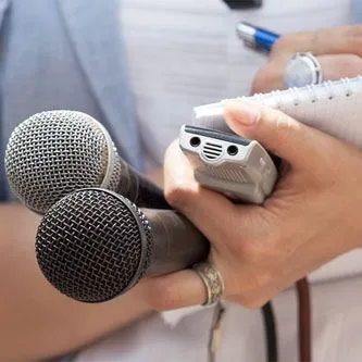 صورة من دبلوم الصحافة والإعلام