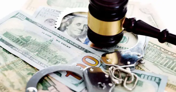 دبلوم مكافحة غسل الأموال وتمويل الارهاب | أكاديمية IBS