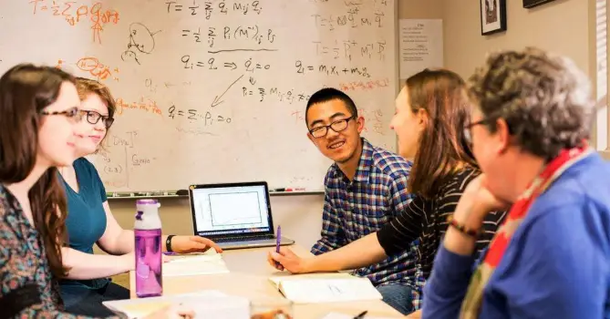 Large & Small Groups Teaching Strategies Course