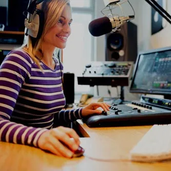 دورة تأهيل وإعداد المذيع المحترف