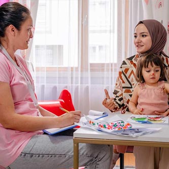 صورة من دبلوم تأهيل أخصائيين الإرشاد الأسري لأسر ذوي الهمم