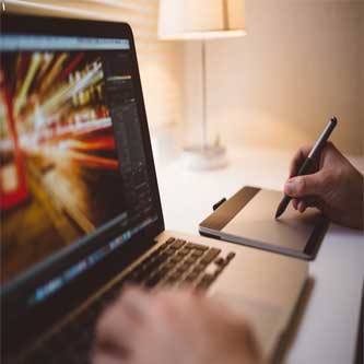 دبلوم تصميم الجرافيك وتأهيل مصممي الجرافيك